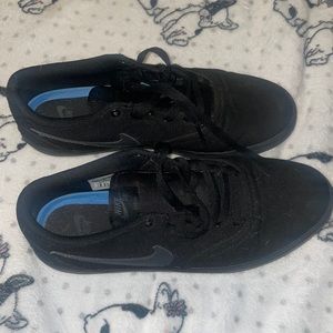 Nike casual SolarSoft